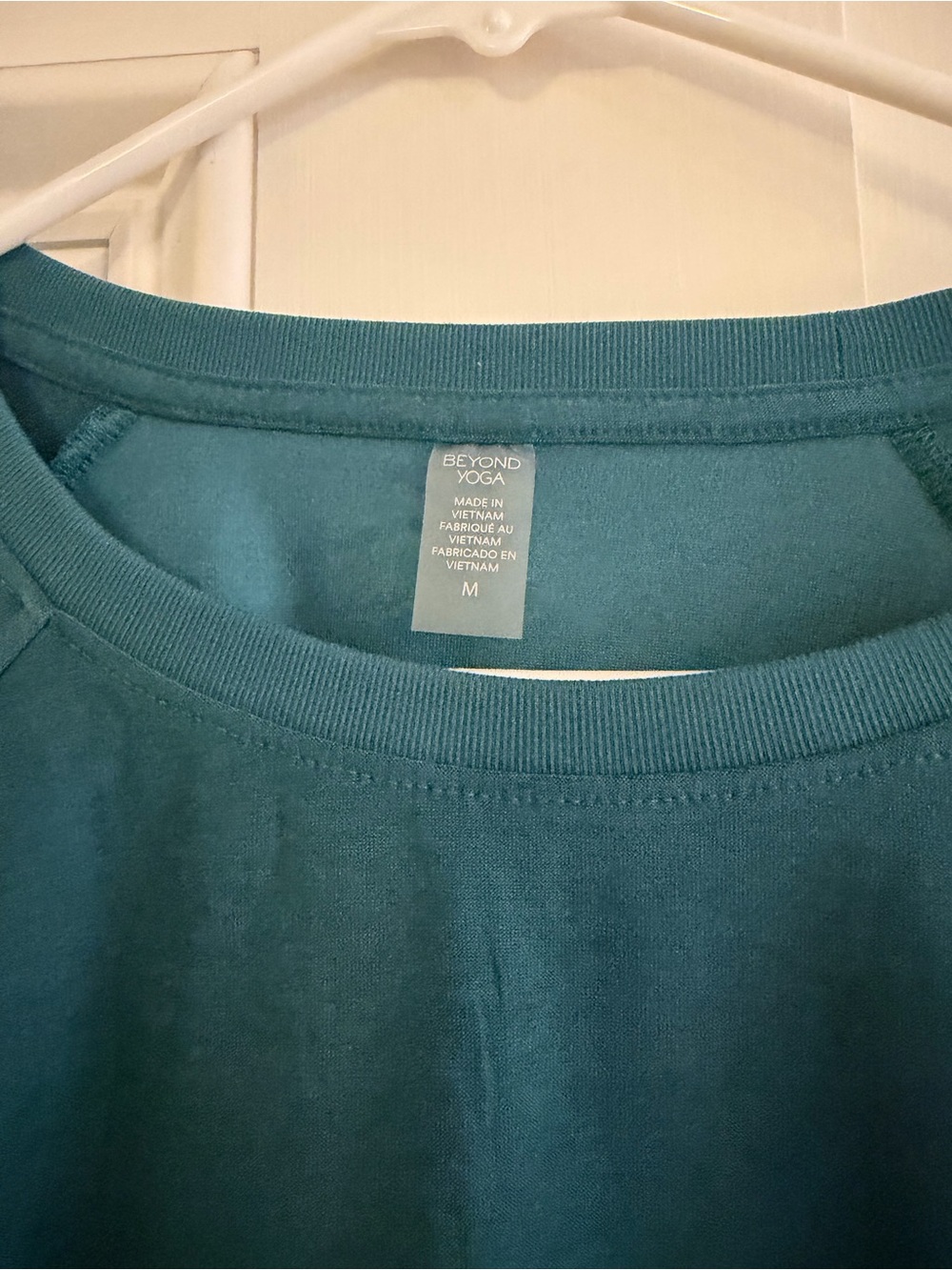 Beyond Yoga Deep Teal Spacedye Pullover, NWT, Size M - Picture 2 of 6